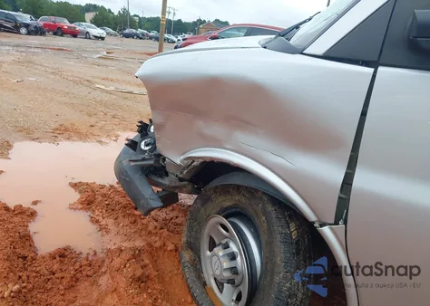 2018 Chevrolet Express 2500 Work Van из США, поврежденный, VIN 1GCWGAFG6J1199955